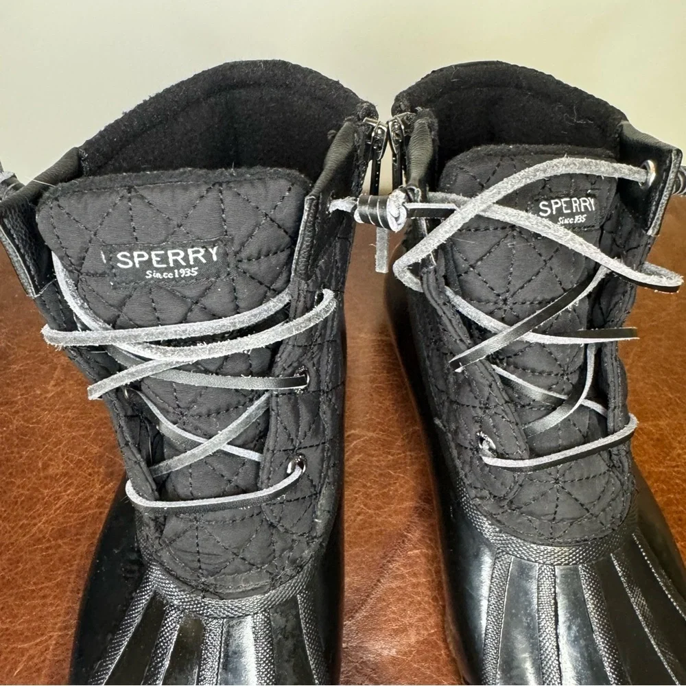 Sperry women’s duck